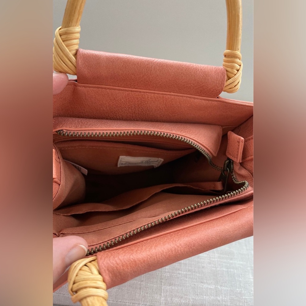 *Like New!* Rust Colored Universal Thread Convert… - image 3